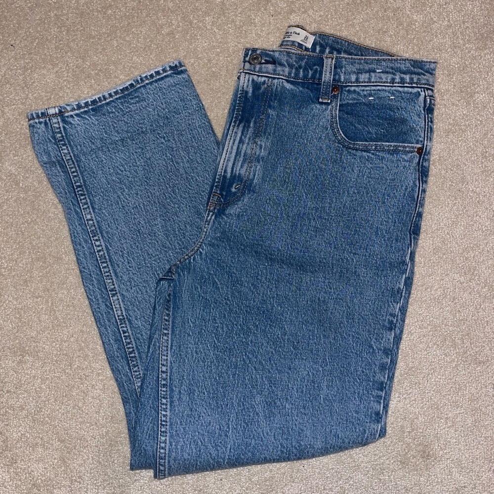 Abercrombie & Fitch Women’s Ultra High Rise 90’s Straight Jean